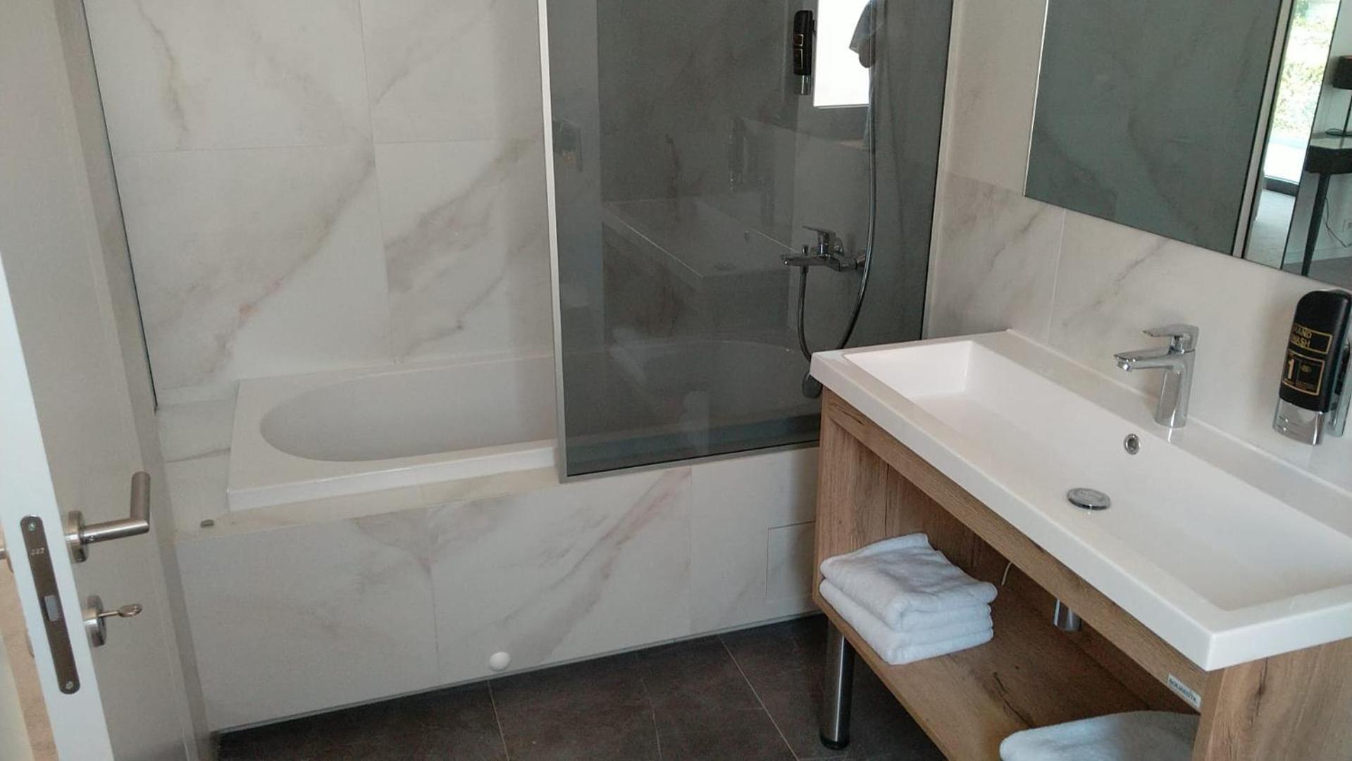 Hotel Oscar คาชเตลา ภายนอก รูปภาพ