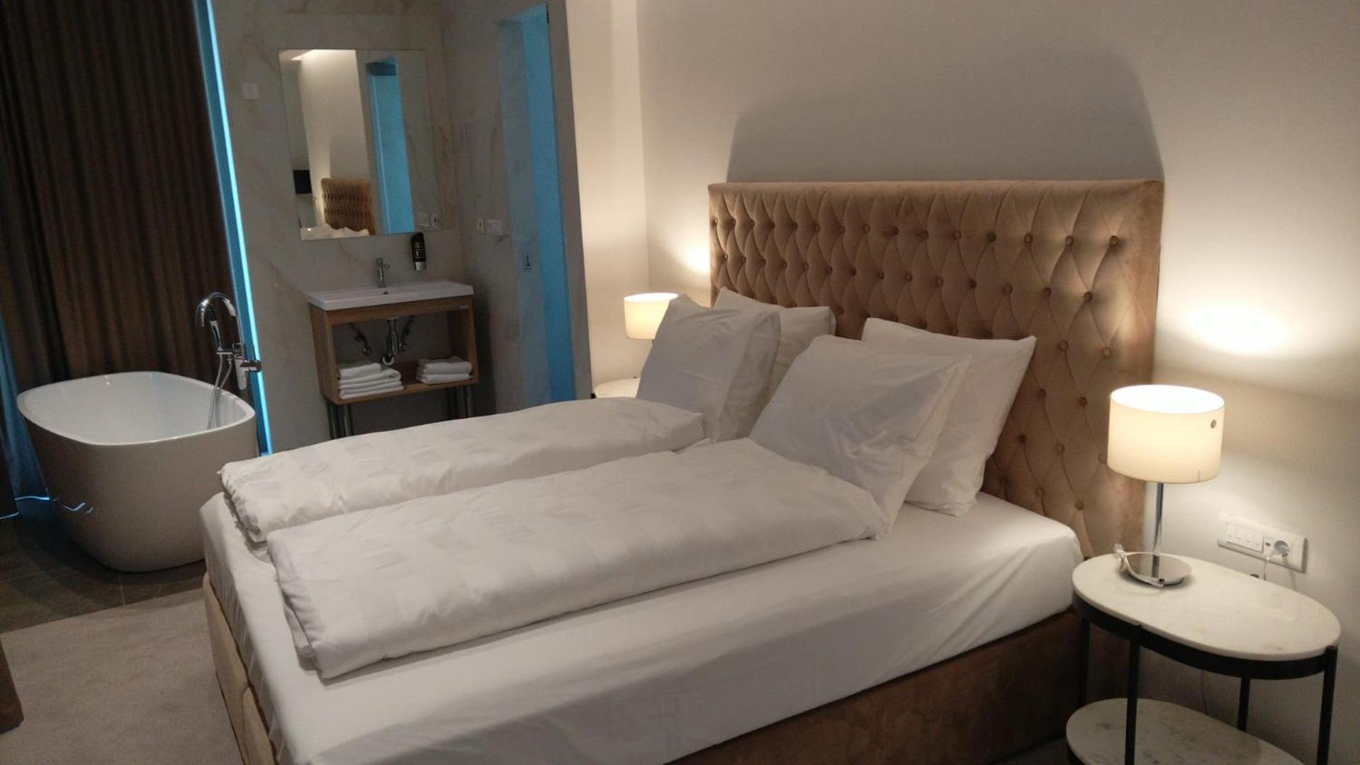 Hotel Oscar คาชเตลา ภายนอก รูปภาพ